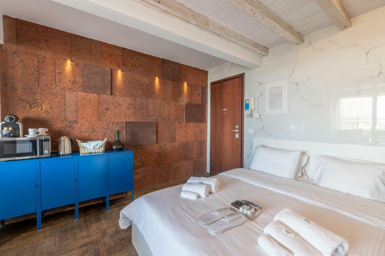Top Kolonaki Studio+Terrace Stunning Acropolis Views Athena Bagian luar foto